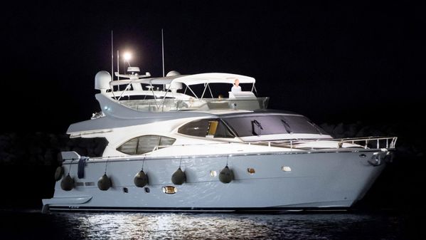 Ferretti Yachts 760 image