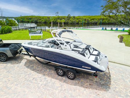 Yamaha-boats 252S image