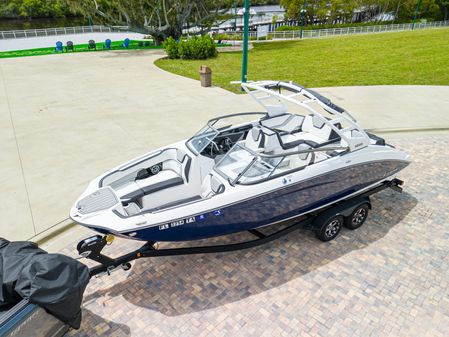 Yamaha-boats 252S image