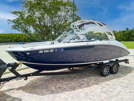 Yamaha-boats 252S image