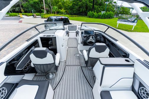 Yamaha-boats 252S image