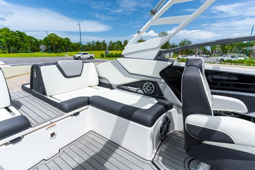 Yamaha-boats 252S image