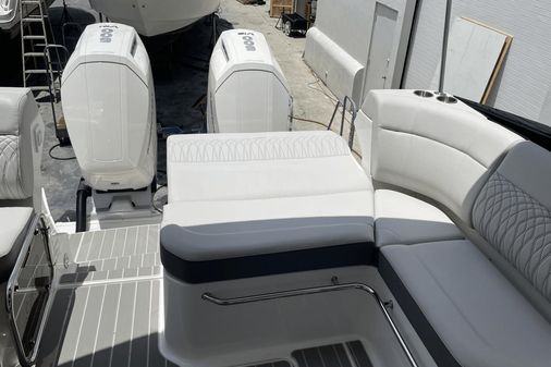 Sea Ray Sundancer 370 Outboard image