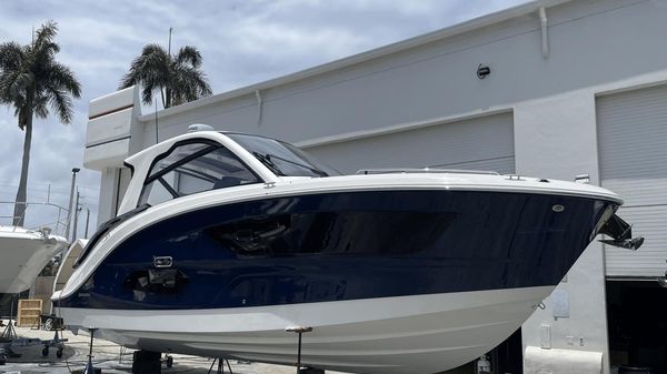 Sea Ray Sundancer 370 Outboard 