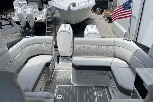 Sea Ray Sundancer 370 Outboard image