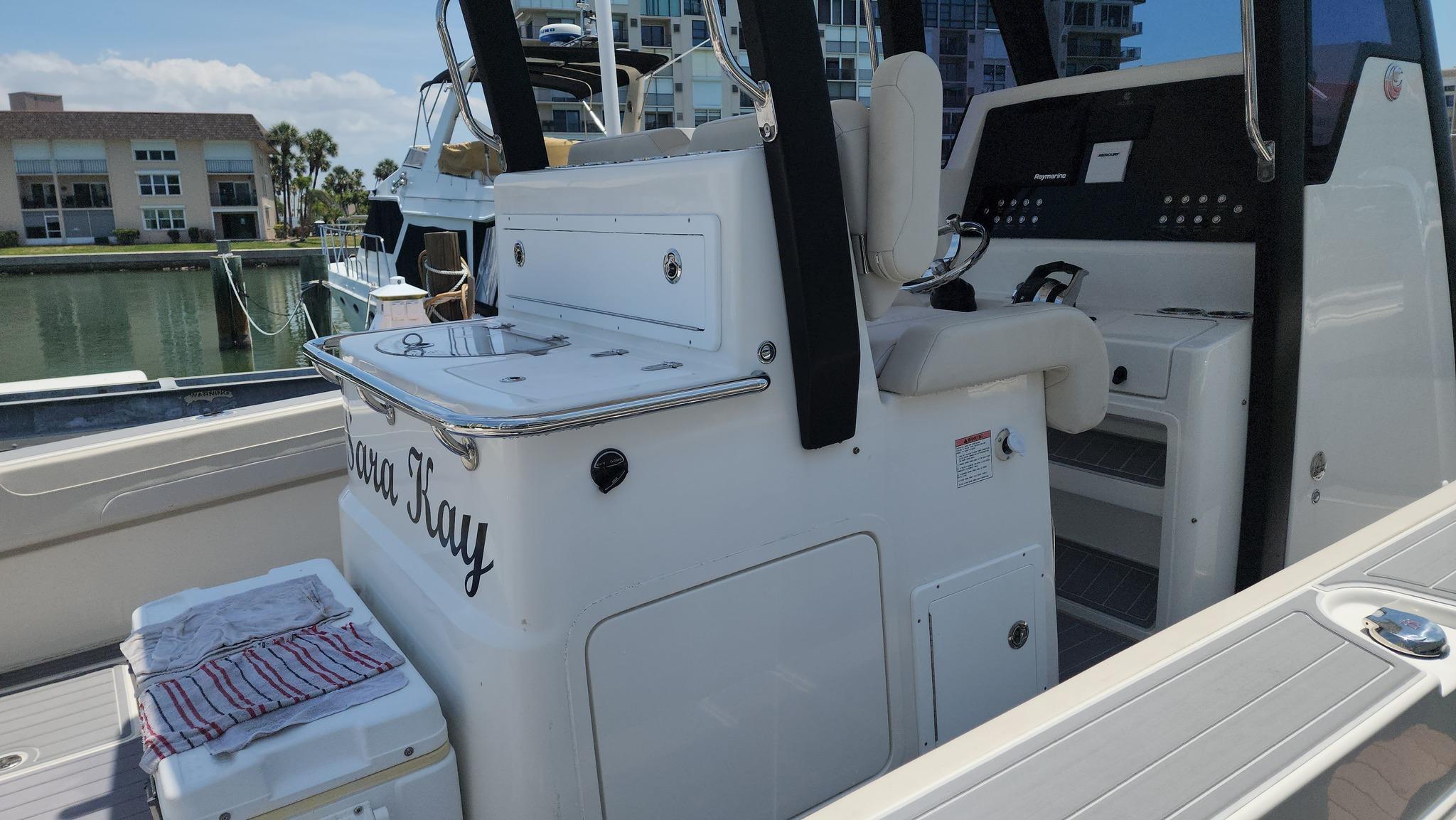 2022 Aquila 28 molokai