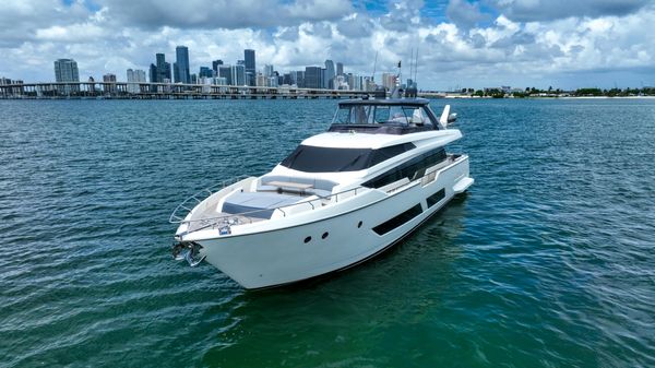 Ferretti Yachts 850 image