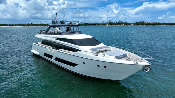 Ferretti Yachts 850 image