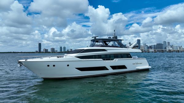 Ferretti Yachts 850 image