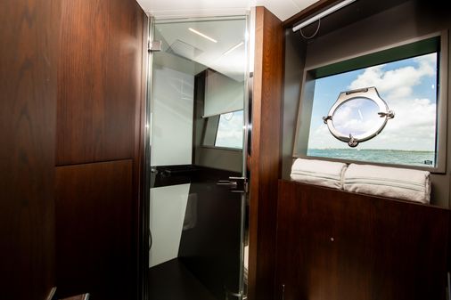 Ferretti Yachts 850 image