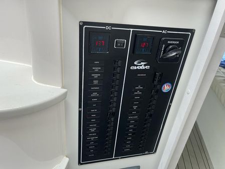 Evolve-yachts 400-OUTBOARD image