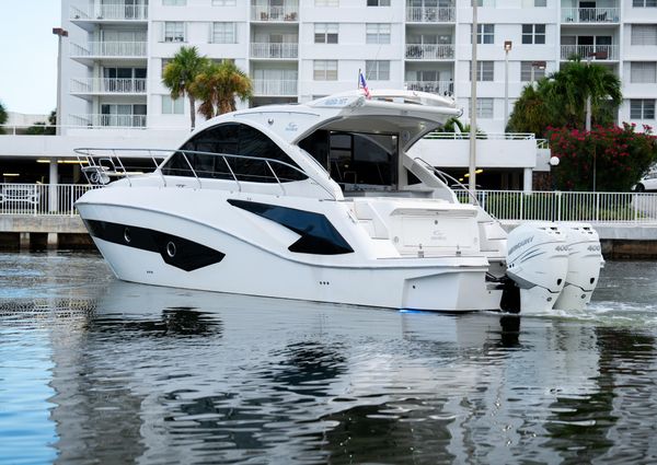 Evolve-yachts 400-OUTBOARD image