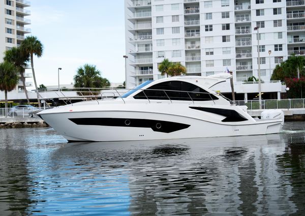 Evolve-yachts 400-OUTBOARD image