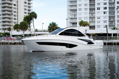 Evolve-yachts 400-OUTBOARD image