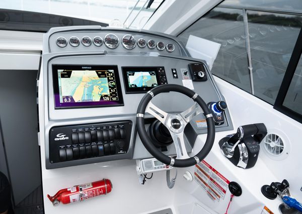 Evolve-yachts 400-OUTBOARD image