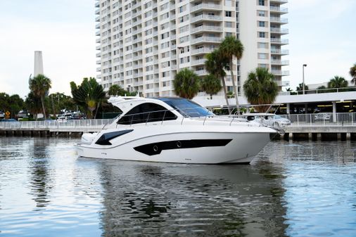 Evolve-yachts 400-OUTBOARD image