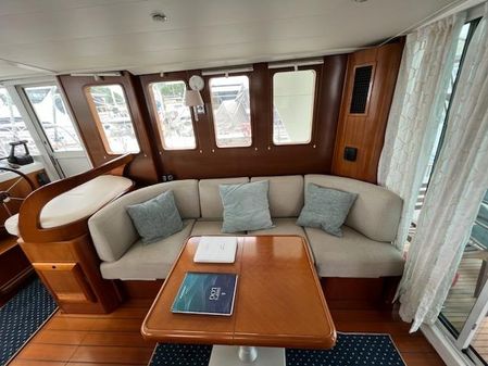 Beneteau Swift Trawler 42 image