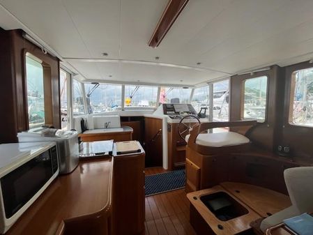 Beneteau Swift Trawler 42 image