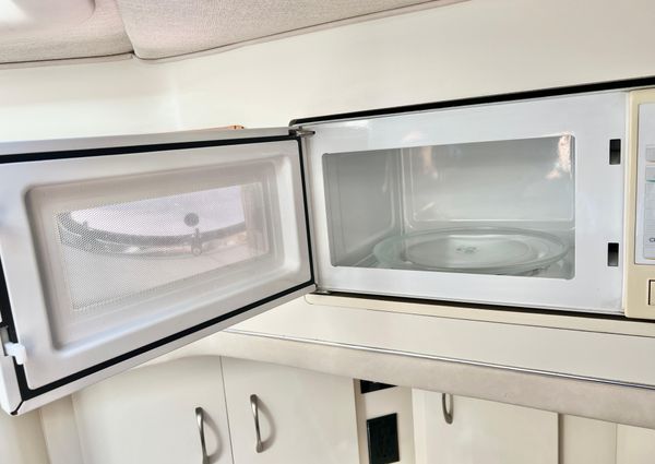 Sea Ray 300 Sundancer image