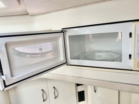 Sea Ray 300 Sundancer image