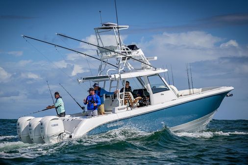 Everglades 375-CENTER-CONSOLE image