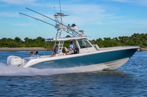 Everglades 375-CENTER-CONSOLE image