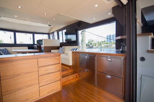 Sundeck Yachts 58 Sport image