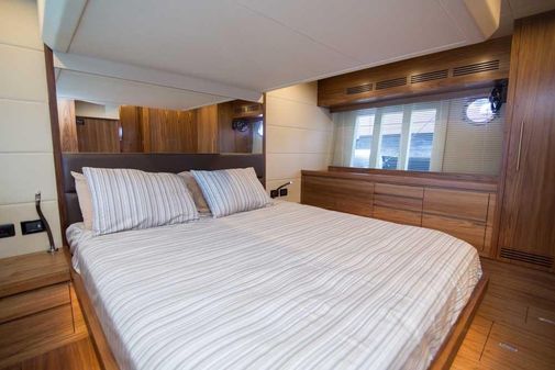 Sundeck Yachts 58 Sport image