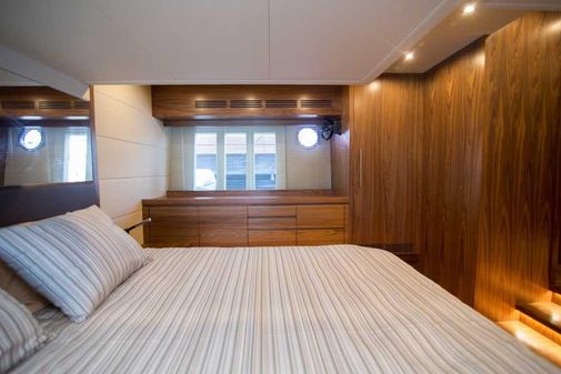 Sundeck Yachts 58 Sport image