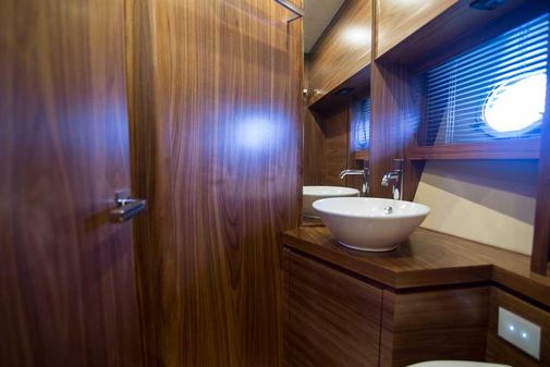 Sundeck Yachts 58 Sport image