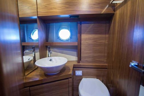 Sundeck Yachts 58 Sport image