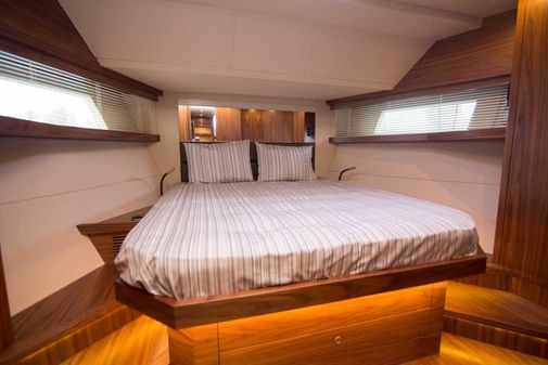 Sundeck Yachts 58 Sport image