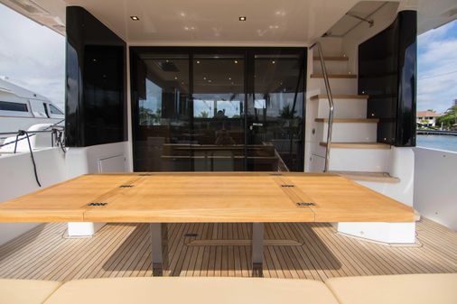 Sundeck Yachts 58 Sport image