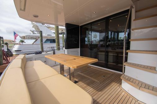 Sundeck Yachts 58 Sport image