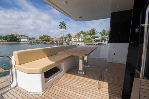 Sundeck Yachts 58 Sport image