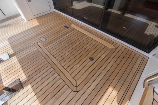 Sundeck Yachts 58 Sport image