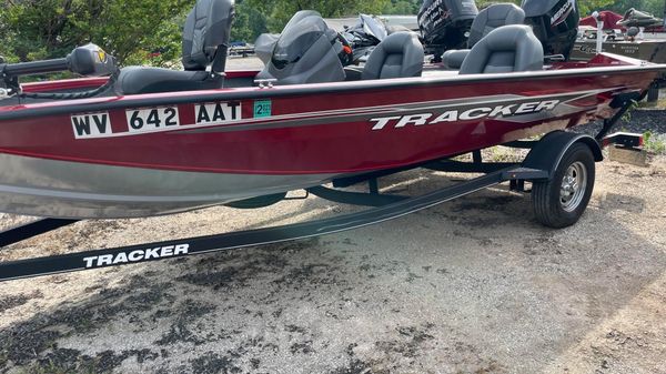 Tracker Pro Team 175 TXW