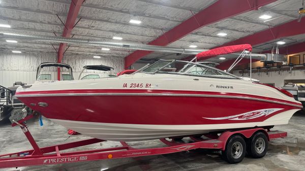 Rinker 246 Bowrider 