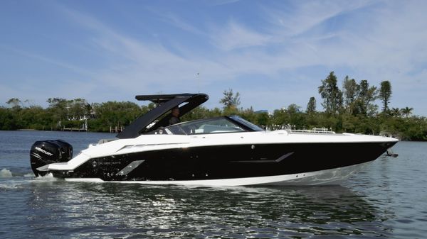 Cruisers Yachts 338 CX