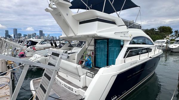 Fairline Squadron 42