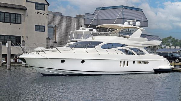 Azimut 62 