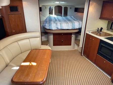 Cruisers Yachts 3870 Express image