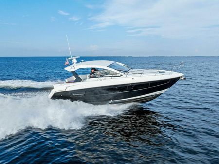 Cruisers Yachts 390 Express Coupe image