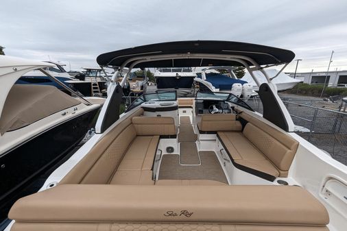 Sea Ray 270 SDX image