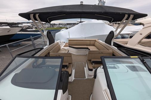 Sea Ray 270 SDX image