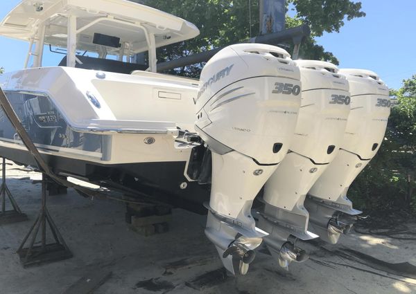 Boston Whaler 380 Outrage image