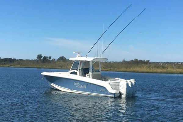 Boston Whaler 380 Outrage - main image