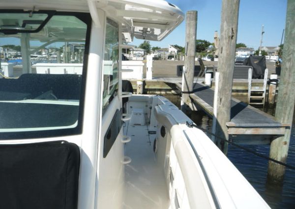 Boston Whaler 380 Outrage image