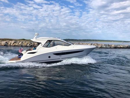 Sea Ray Sundancer 350 Coupe image