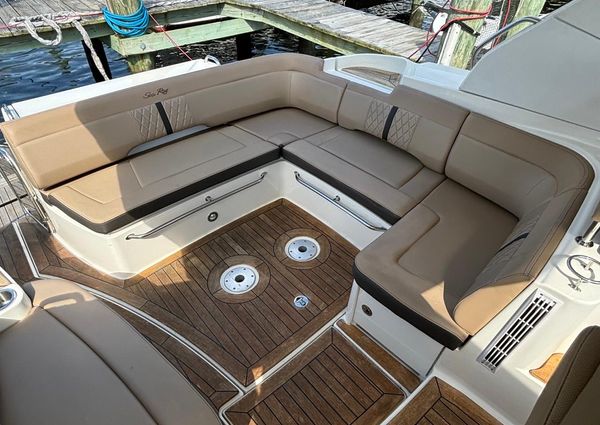 Sea Ray Sundancer 350 Coupe image